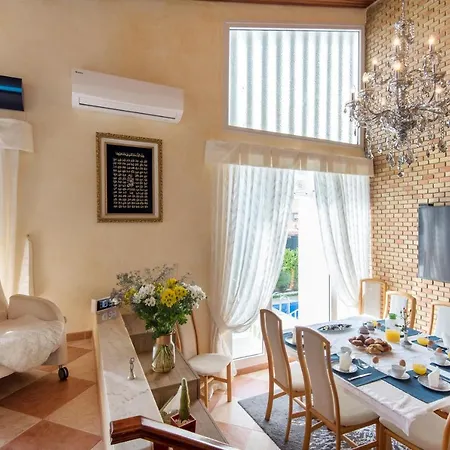Palm Marina Villa